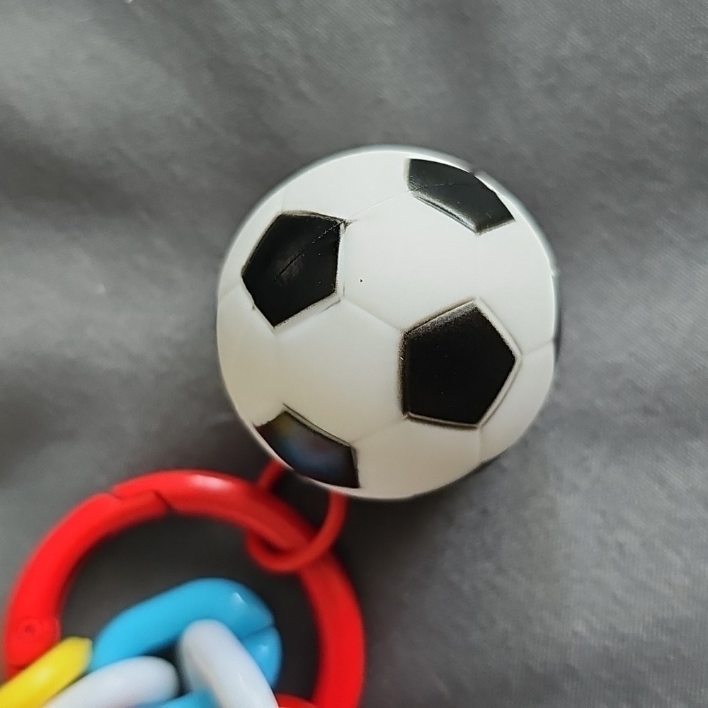 Hello Kitty Keychain - Picture 7 of 9